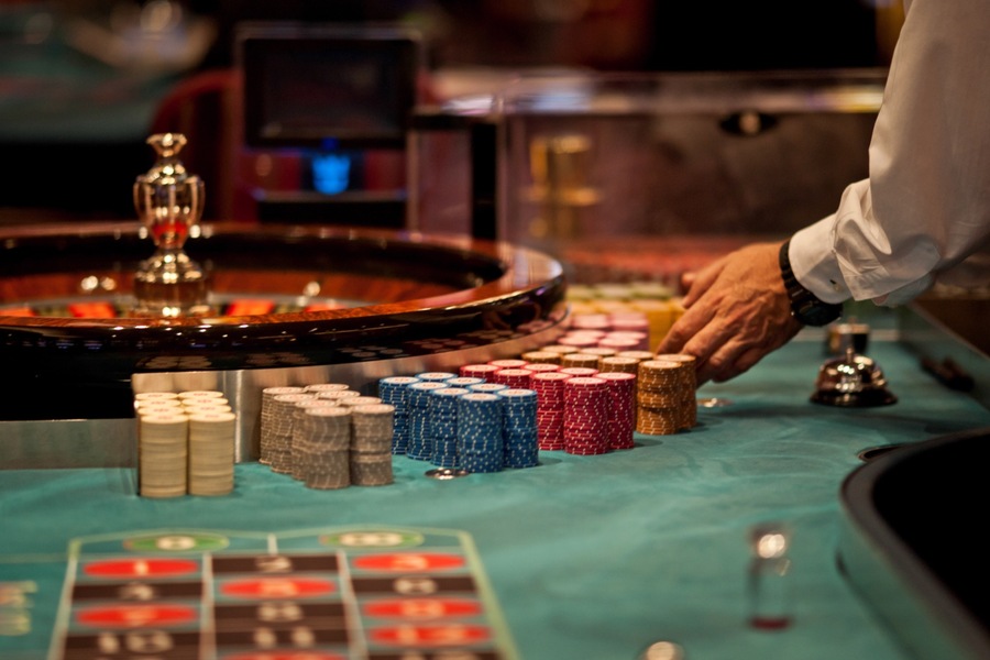Royal Caribbean International Oasis of the Seas Casino 1.jpg